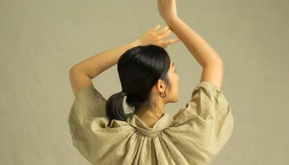 开云体育登入-迷你台球比赛：全民娱乐新潮流，小型台球