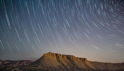 开云体育登入-迷你台球比赛：全民娱乐新潮流，小型台球