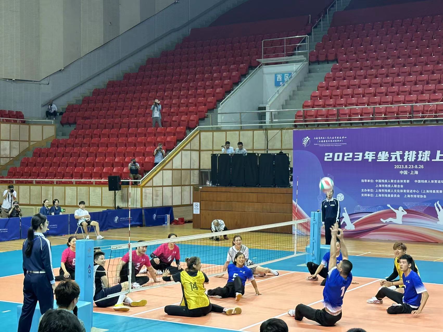 关于运动员互动：赛事期间的精彩交流的信息