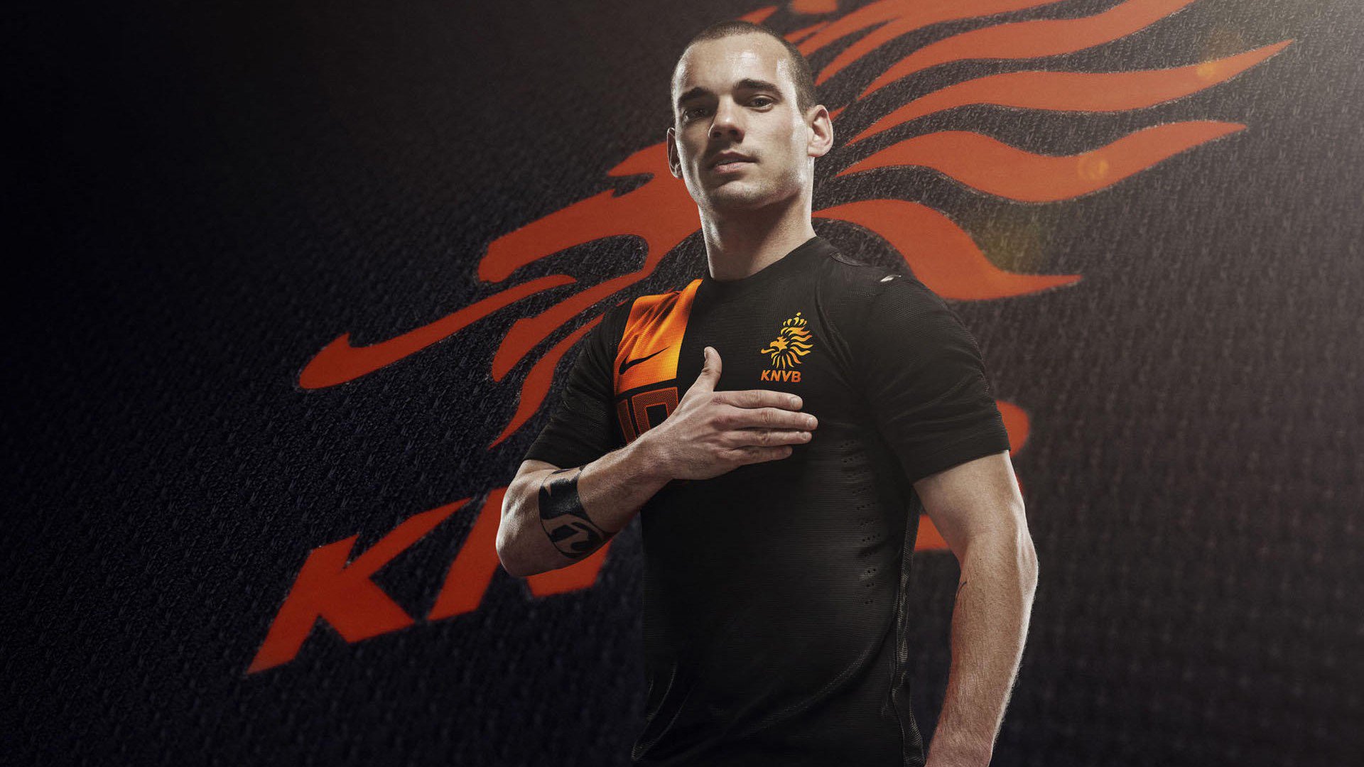 曼联战术核心调整后，战斗力大幅提升，曼联用的什么阵型