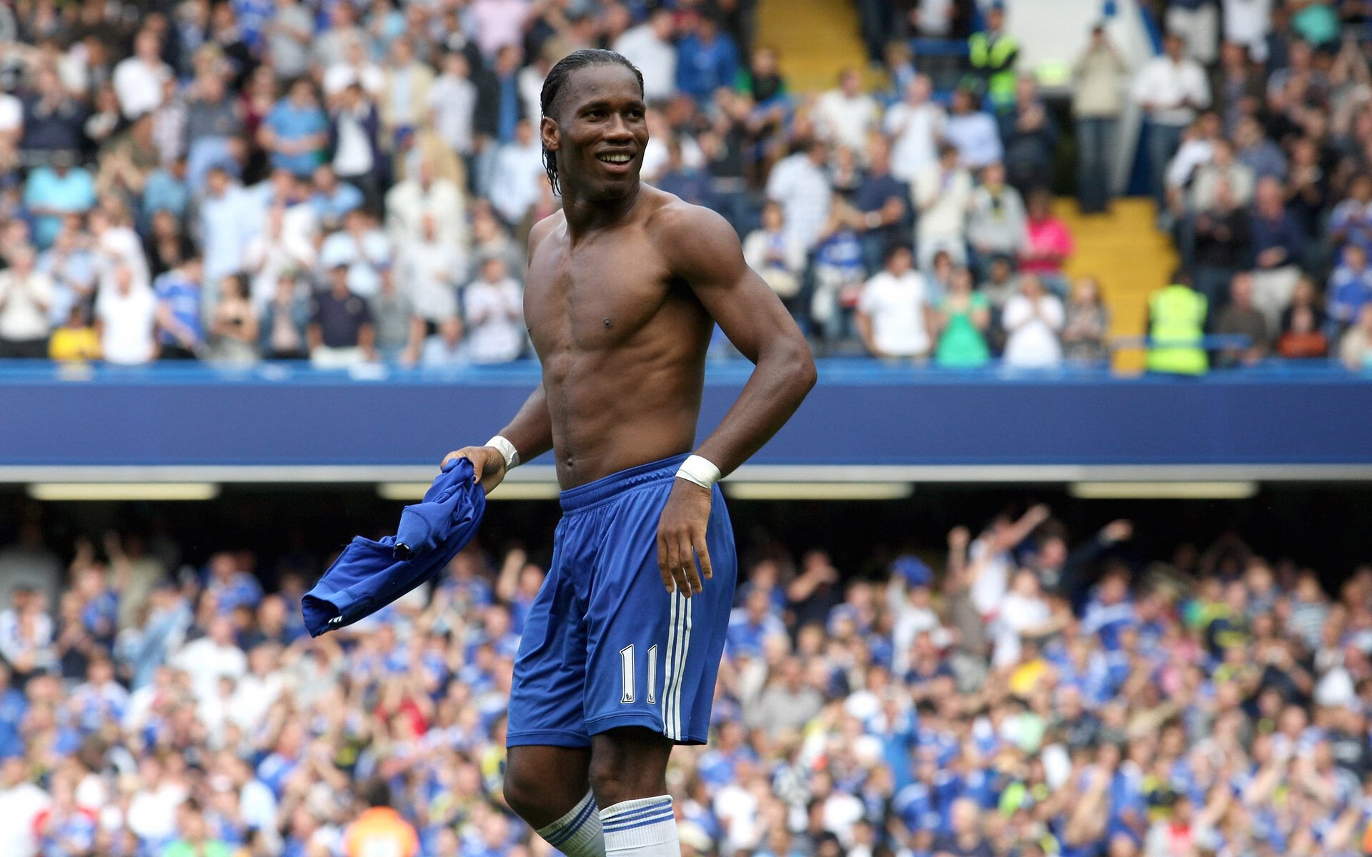 未来篮球：智能场馆、虚拟裁判引领全新比赛体验，虚拟篮球联赛怎么玩